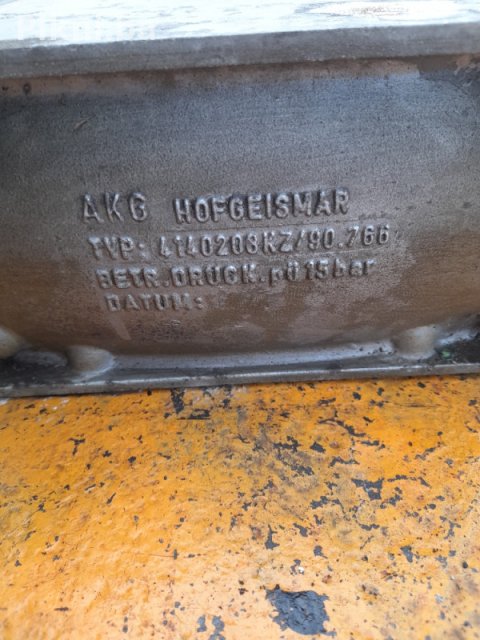 Hladnjak hidrauličnog ulja DEUTZ AKG (65x23x12 cm) / Kao nov 250 KM 5