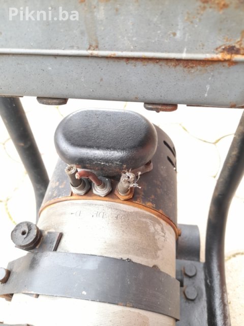 AGREGAT BOSCH za struju na benzin 2,6kw germanu 250 KM 11