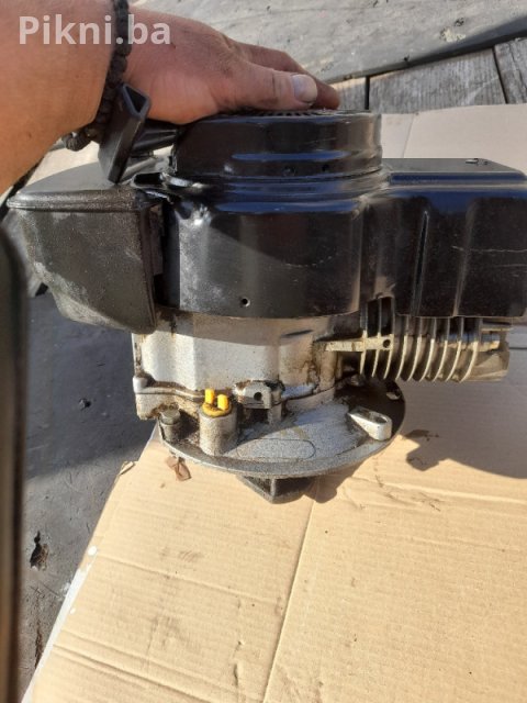 Motor kosacice TECUMSEH 3.5 hp kosilice dijelovi 130 KM 4