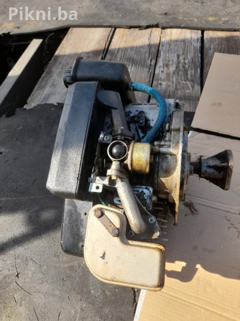 Motor kosacice TECUMSEH 3.5 hp kosilice dijelovi 130 KM 3