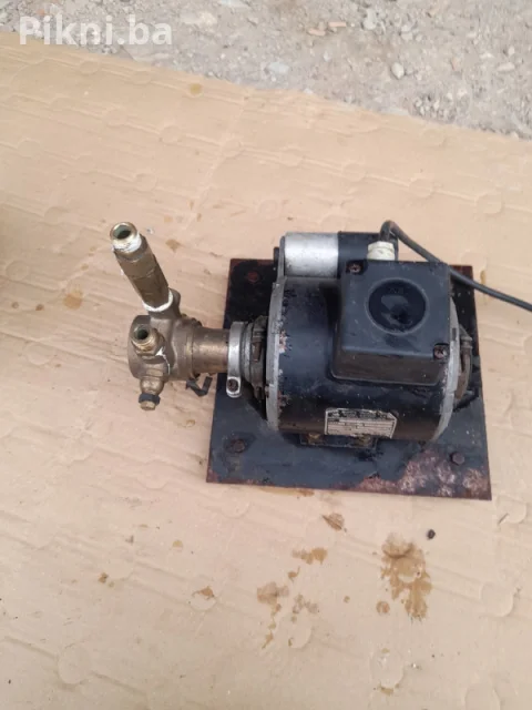 Elektro motor sa pumpom za visokotlacnom vodu fluid-o-tech