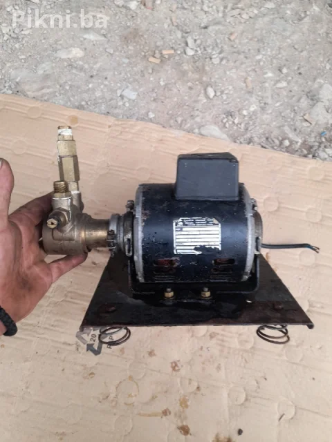 Elektro motor sa pumpom za visokotlacnom vodu fluid-o-tech 9