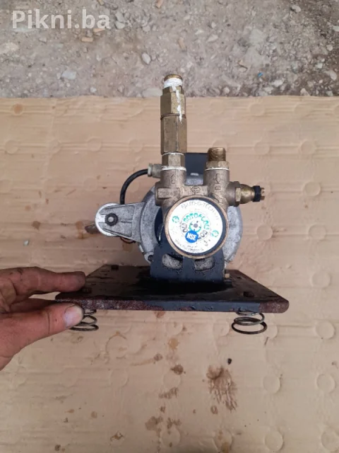 Elektro motor sa pumpom za visokotlacnom vodu fluid-o-tech 6