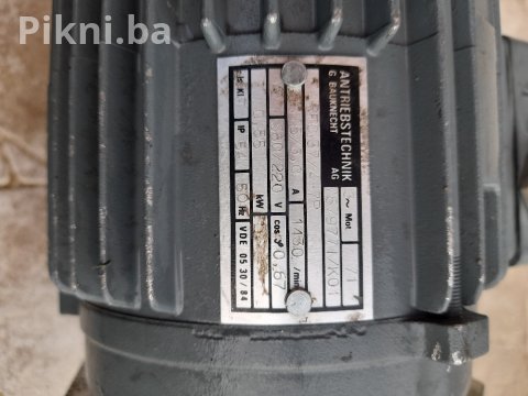 TROFAZNI ELEKTROMOTOR C. BRANDRECHT 0.37 kv / 1380 o/min - 90 KM! 12