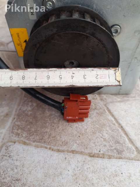 TROFAZNI ELEKTROMOTOR C. BRANDRECHT 0.37 kv / 1380 o/min - 90 KM! 6