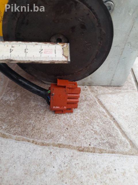 TROFAZNI ELEKTROMOTOR C. BRANDRECHT 0.37 kv / 1380 o/min - 90 KM! 4
