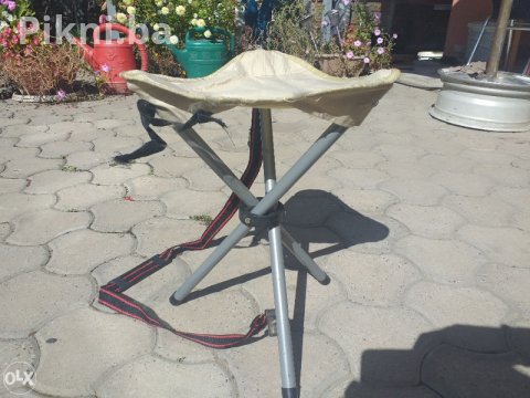 Prijenosna Sklopiva Stolica Tronožac (za pecanje, lov, kampovanje
