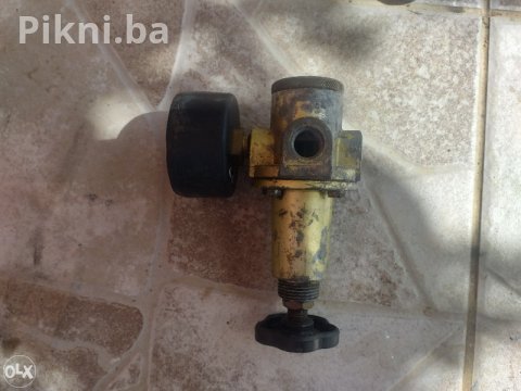 Regulator Pritiska FESTO 250 Bar s Manometrom - Industrijski 7
