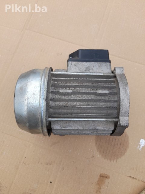Elektro motor 220v elektronika elektomotori 5