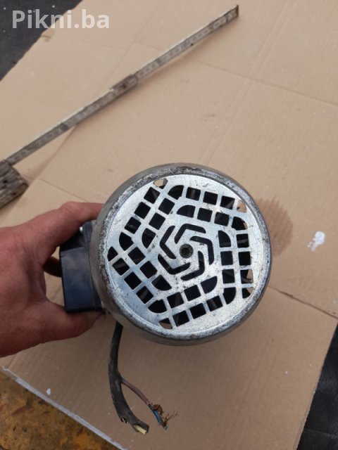 Elektro motor 220v elektronika elektomotori