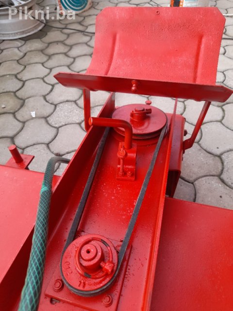 Rotirajuca cetka metla freza motokultivator traktor imt 6