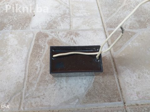 NOVO! Kondenzator CBB61 20 \mu F / 300VAC Za Monofazne Motore! 3