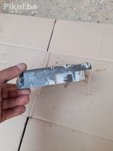 Originalni Deklo Paljenja (Starter Kućište) za Stihl 045 / 056 6