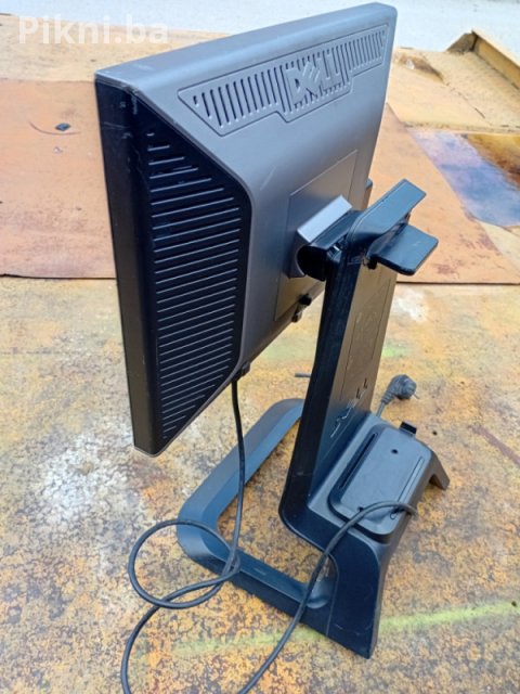 BRZA PRODAJA! Dell Monitor (17/19 inča, DVI/VGA/USB) - Povoljno! 3