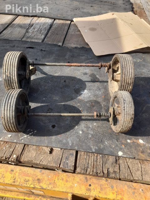 Točkovi za kosilicu (Tecumseh / Briggs & Stratton) + Osovine 11