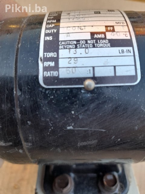 Elektro motor sa reduktorom 110v 1750/29 obrtaja elektromotori 9