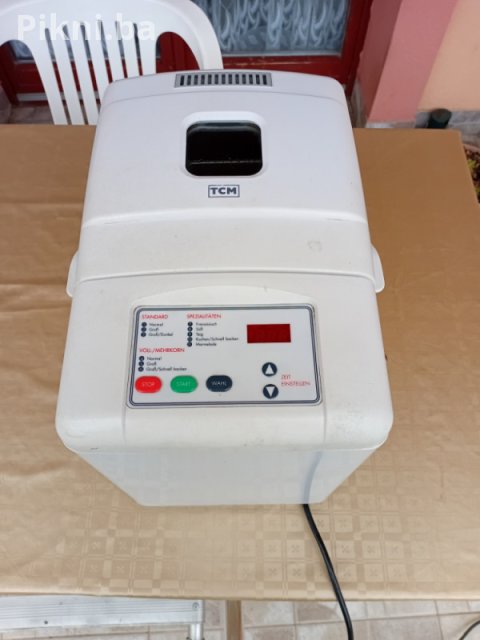 TCM Pekač Hljeba (Bread Maker) Potpuno Automatski