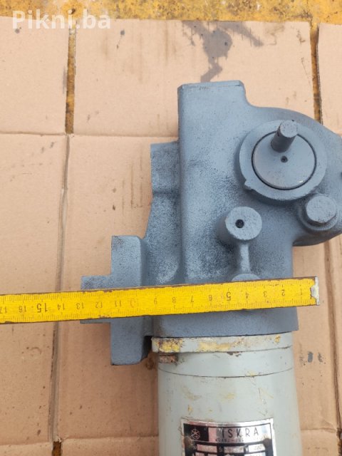 ISKRA UF-60 220v Elektro motor sa reduktorom puž elektromotori 6