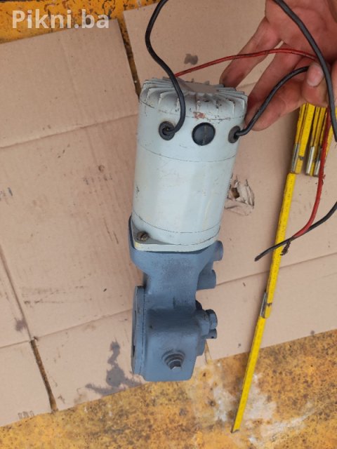 ISKRA UF-60 220v Elektro motor sa reduktorom puž elektromotori 5