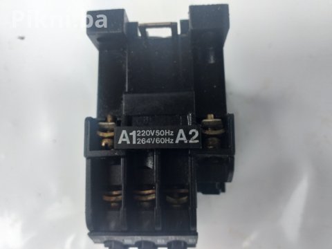 Kontaktor DANFOSS CI9 16 A 220v sklopka elektromagnetni
