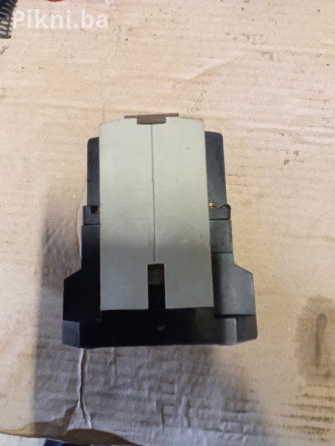 Kontaktor iskra k25 25A 220v sklopke prekidaci elektro meterijal