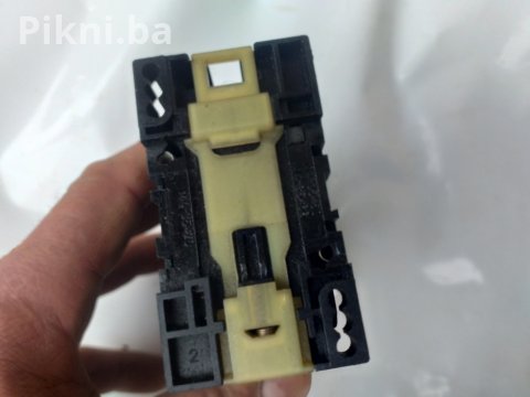 Vrhunski Industrijski Kontaktor (Sklopnik) ABB 220V 50/60Hz 3