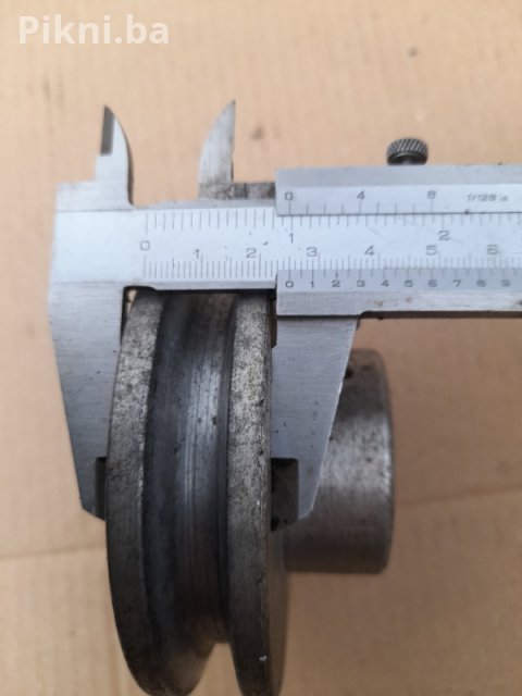 Aluminijumska remenica 10x2,5cm - Super stanje! Elektro motor ele 6