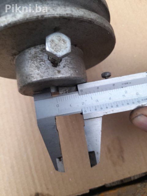 Aluminijumska remenica 10x2,5cm - Super stanje! Elektro motor ele