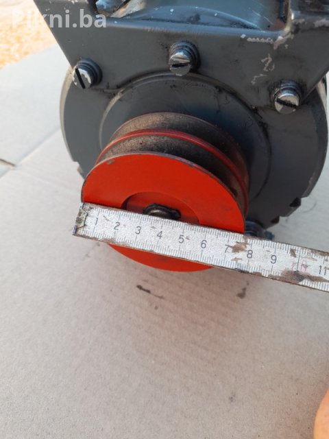 Izuzetan Elektromotor 220v - Jugodent Novi Sad ( kompresor ) 120k 3
