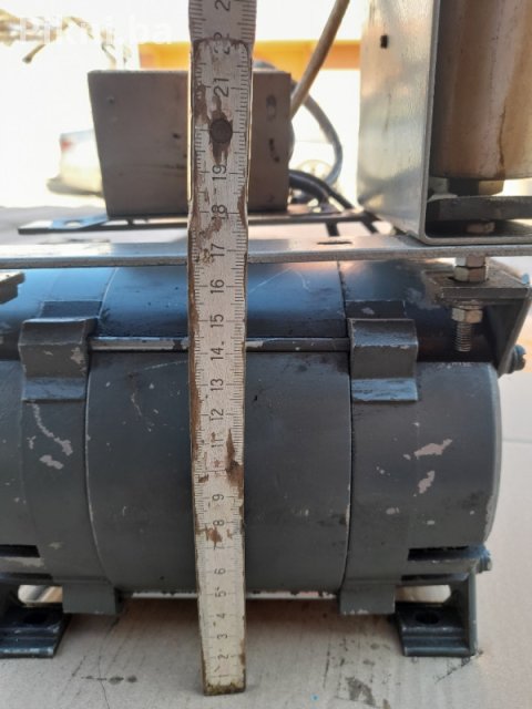Izuzetan Elektromotor 220v - Jugodent Novi Sad ( kompresor ) 120k