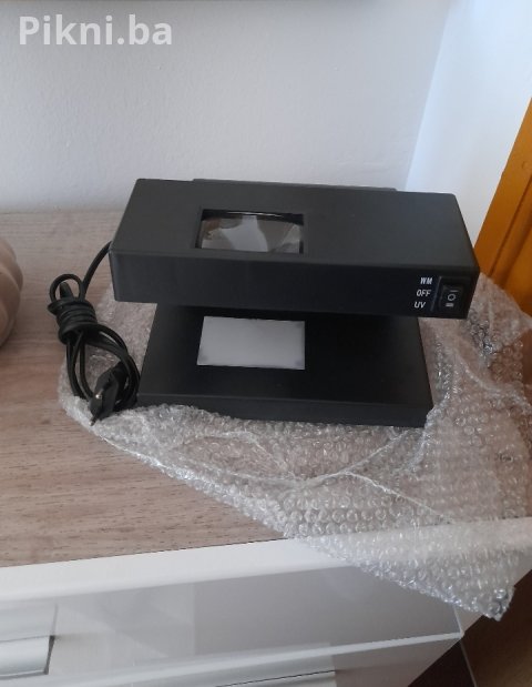 UV Aparat za Provjeru Novčanica / Detektor Lažnog Novca NOVO 4