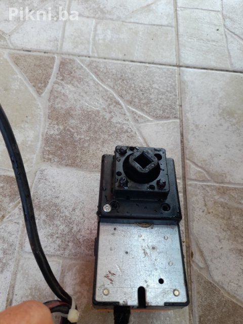 BELIMO LR24-SR Modulacijski aktuator (24V) - Švajcarska Preciznos 4