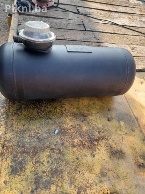 Boca za auto plin zemni gas 50 litara sa atestom