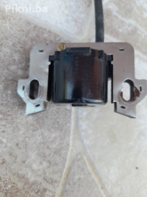 ORIGINALNA ELEKTRONIKA / MODUL PALJENJA za HONDA HRB 536C 8