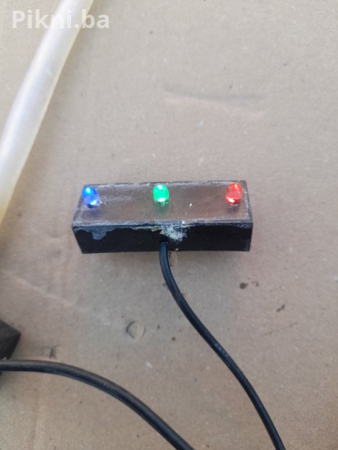 KOMPLET ZA FONTANU / AKVARIJ: JEBAO POTOPNA PUMPA AP-300LV + LED 6
