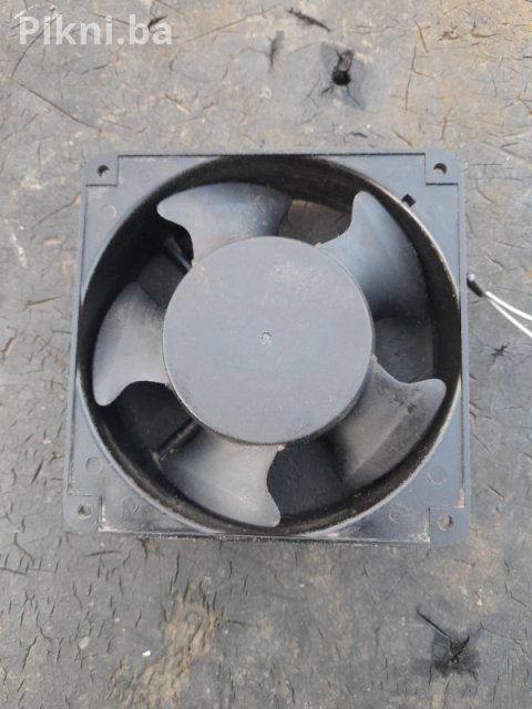 Industrijski AC Aksijalni Ventilator SUNON DP201A (120x120mm)