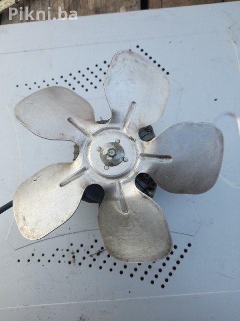 Hitna prodaja elektromotora ventilatora turbine - 30 KM!