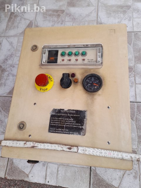 Centralna jedinica motora deutz traktor bager skip 8