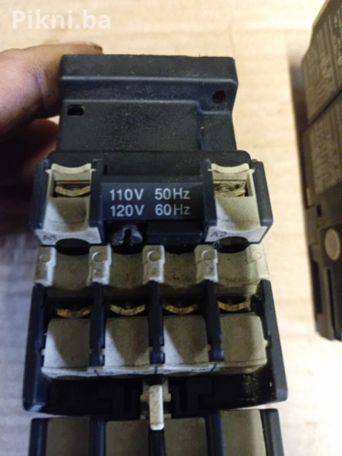 Kontaktor Moeller 20A 110v sklopka prekidac elektro material