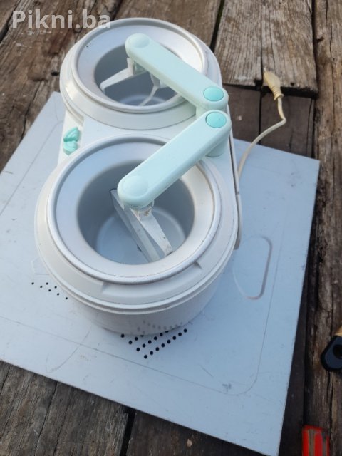 Hitna prodaja! Philips aparat za sladoled sa dve komore - samo 80 4
