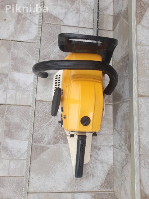 Vrhunska motorna pila motorka 45cc - Snažna i pouzdana, kao nova 12