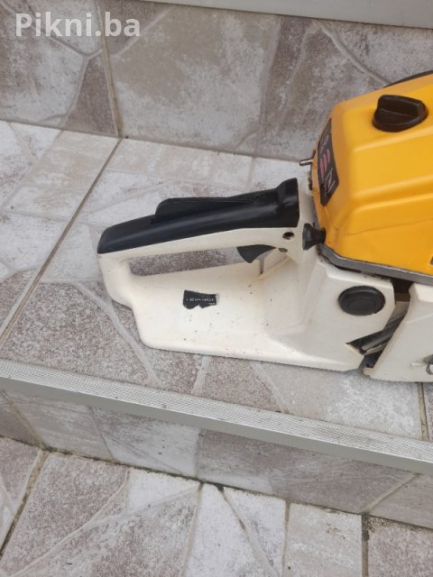 Vrhunska motorna pila motorka 45cc - Snažna i pouzdana, kao nova 3