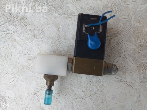 Burkert Industrijski Elektromagnetski Ventili 24 V DC, 0-8 bar 3
