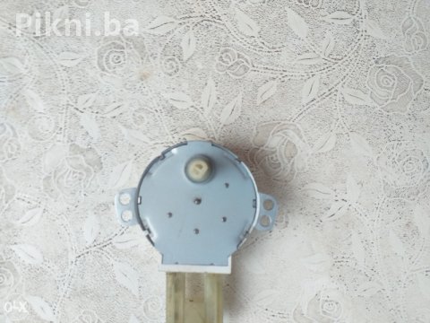 Elektro motor 220v 2w 5/6 obr sa reduktorom elektro mot