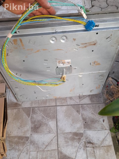 HITNO! Siemens Ugradbena Staklokeramička Ploča 400V - KAO NOVA! 3