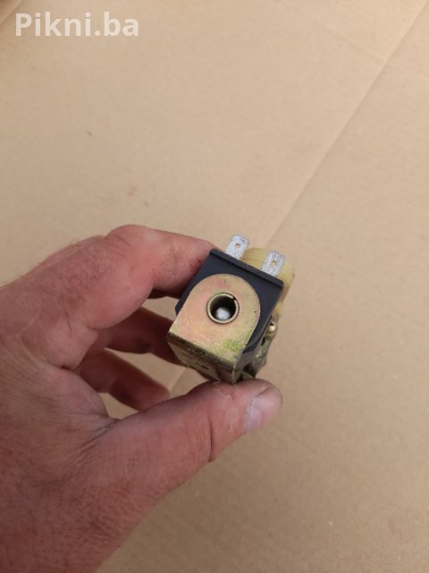 Hitna prodaja: Elektro magnetni ventil 24V - samo 20 KM! 4