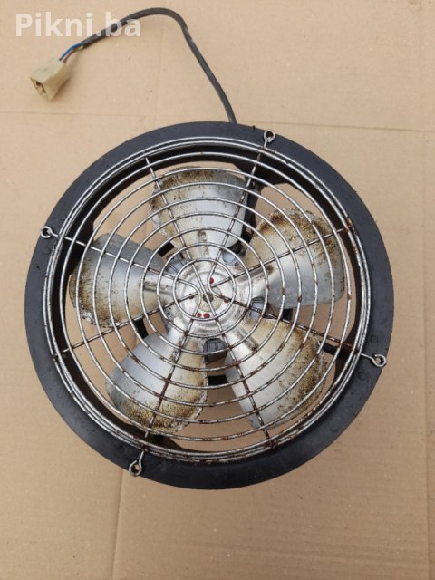 Hitna prodaja: Ventilator turbina 210mm - Samo 40 KM!
