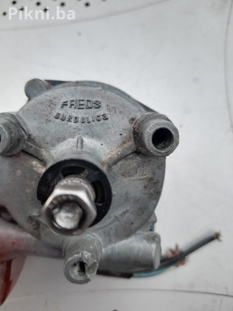 Motorčić od auto brisača 12V, super ispravan, samo 30 KM! 5