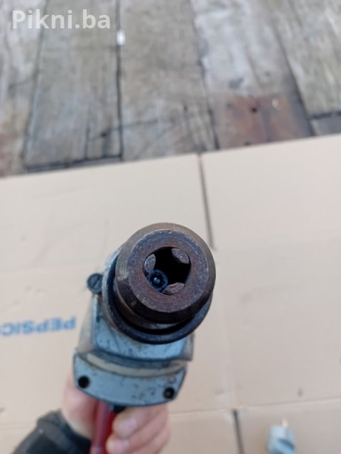 Busilica iskra citaj pod detaljno