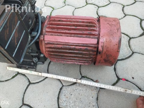 Agregat na benzin sa motorom BRIGGS & STRATTON 8HP 8